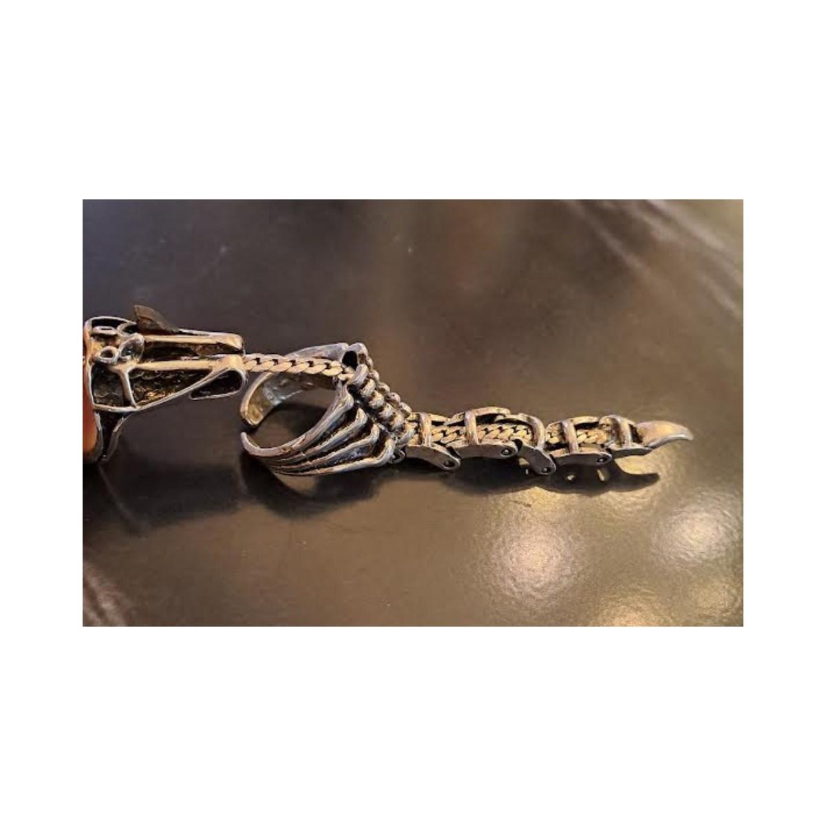 Anello sccorpione nero